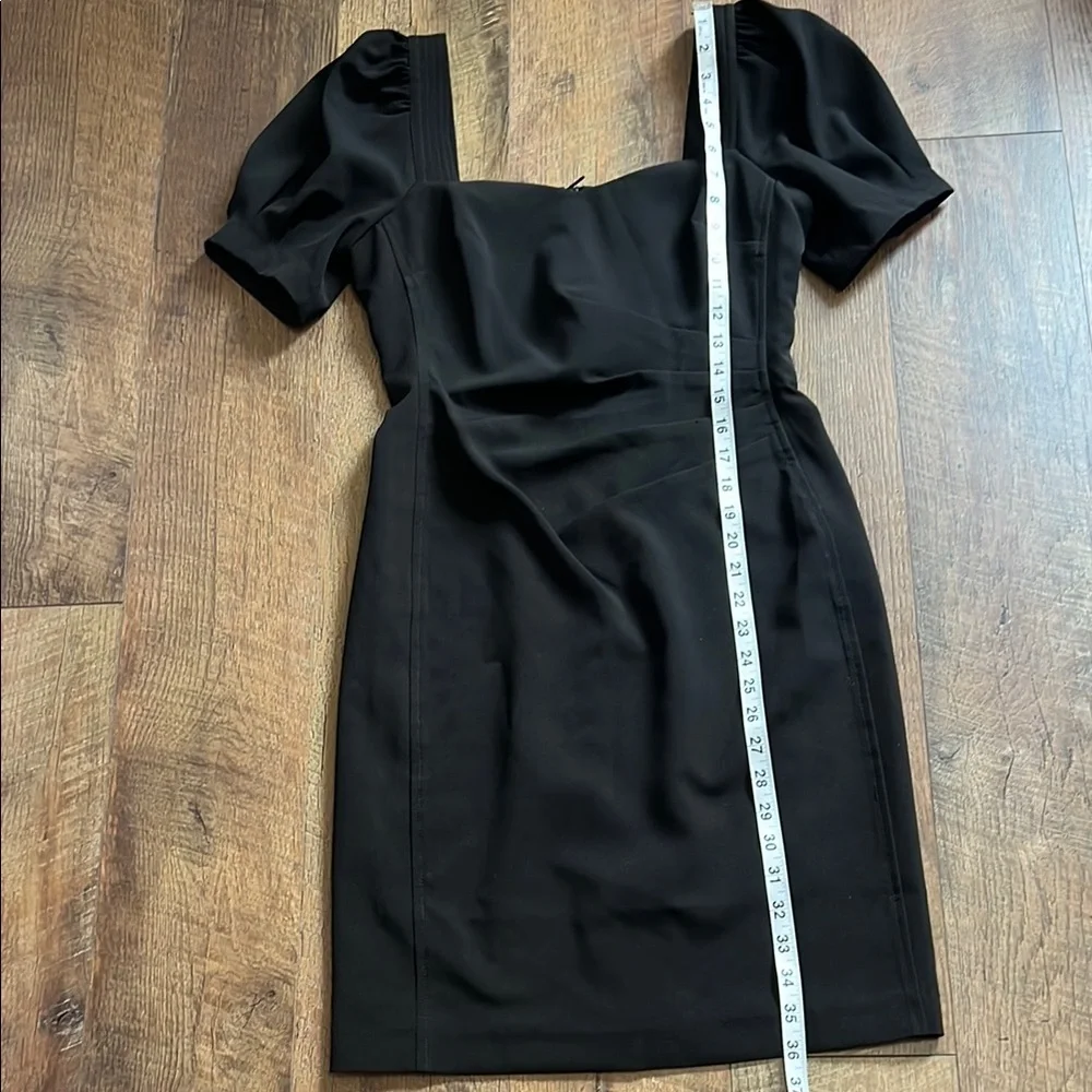 Elegant Black Dress - Picture 6 of 10